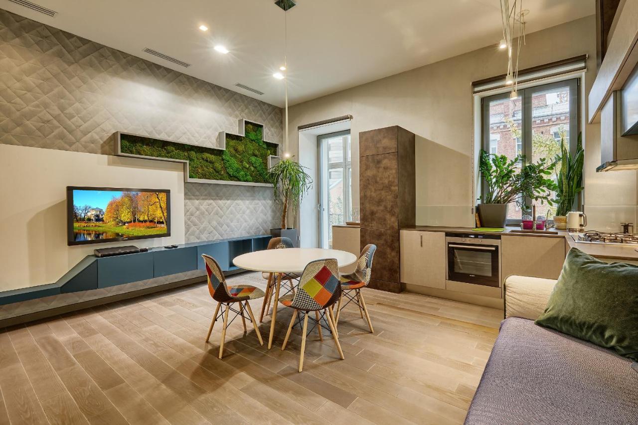 Saksaganskogo Centre Apartment เคียฟ ภายนอก รูปภาพ