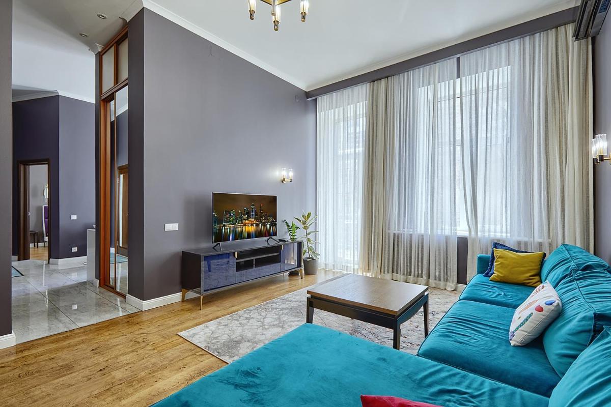 Saksaganskogo Centre Apartment เคียฟ ภายนอก รูปภาพ