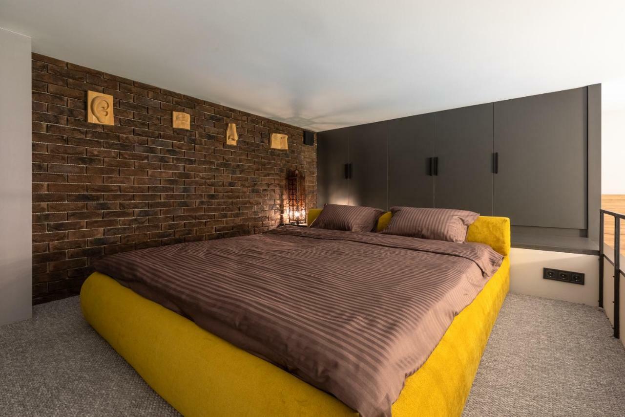 Saksaganskogo Centre Apartment เคียฟ ภายนอก รูปภาพ